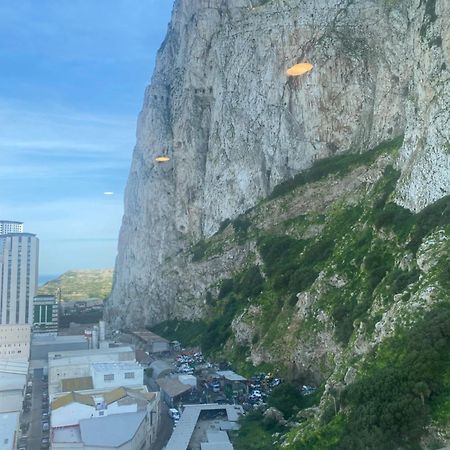 Cp Top Floor Luxury Studio With Spa And Pool Γιβραλτάρ Εξωτερικό φωτογραφία